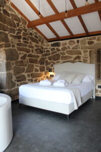 Hotel Rectoral en Galicia Paraños Covelo Jacuzzi privado apartamentos romanticos